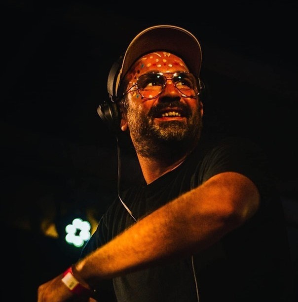 Dj Tuk Tuk programmé le dimanche 20 Sep 2026 à 2h00 au Vilain Festival, Festival de Musique & arts de rue à Sainte-Anne-sur-Vilaine (35)